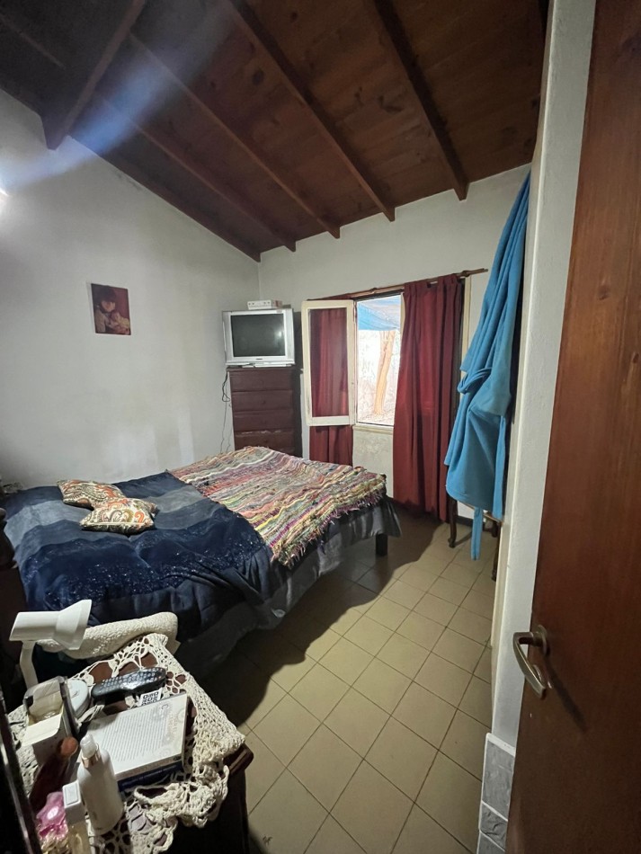 Hermoso chalet en barrio Los Pinares. Terreno de 10x33