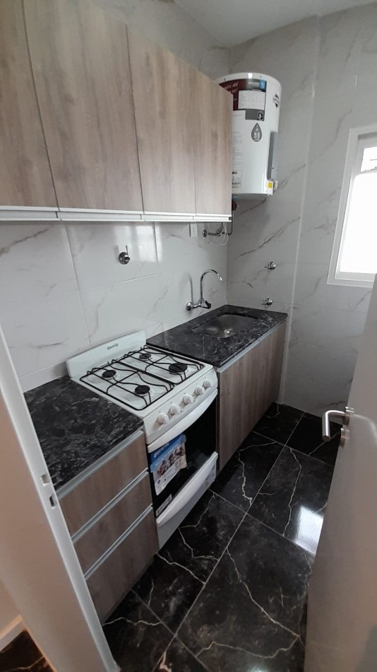 3 AMBIENTES EXTERNO CON BALCON 