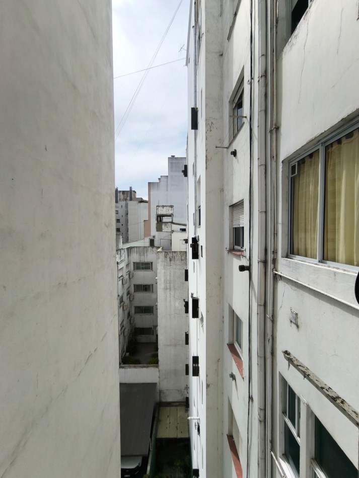 2 AMB A LA CALLE CON BALCON
