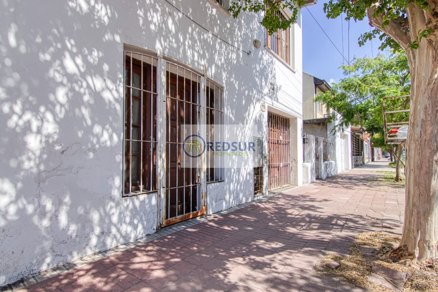 PROPIEDAD CON LOCAL COMERCIAL