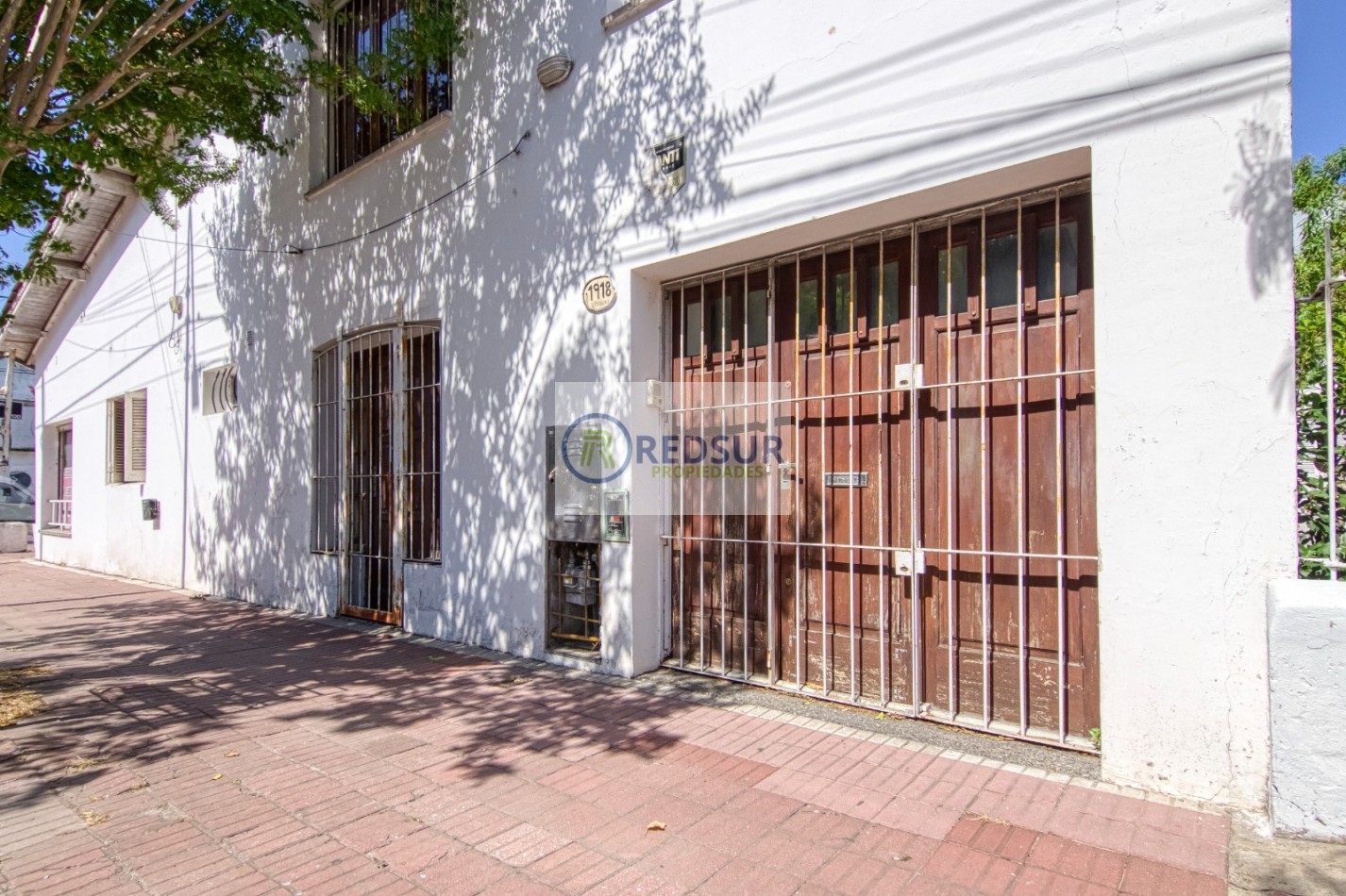 PROPIEDAD CON LOCAL COMERCIAL