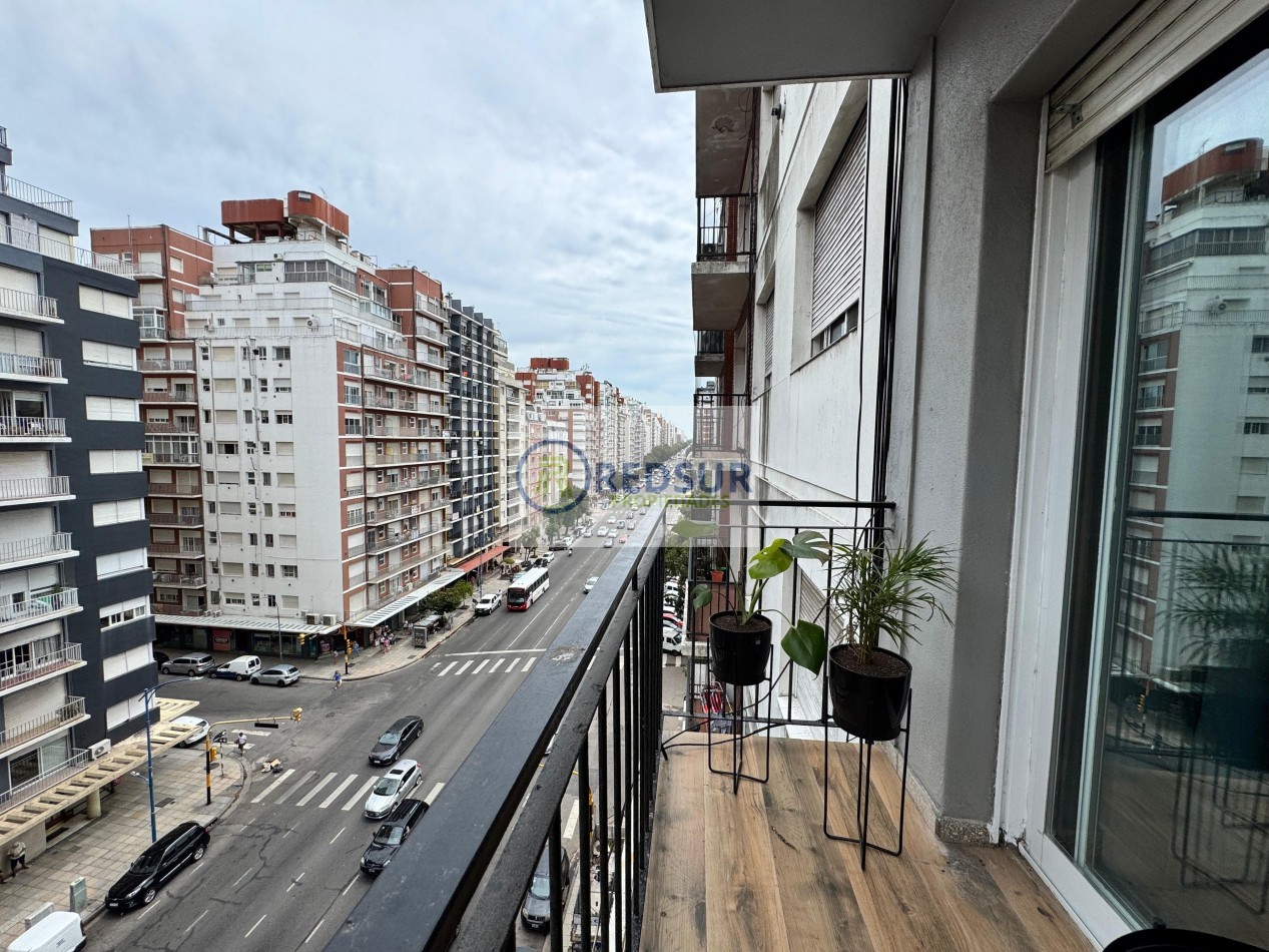 3 AMB A LA CALLE TODO A LA CALLE CON BALCON