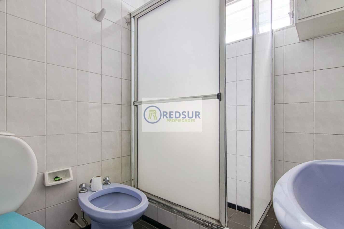 PROPIEDAD CON LOCAL COMERCIAL