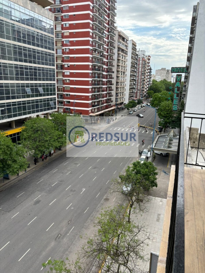 3 AMB A LA CALLE CON BALCON
