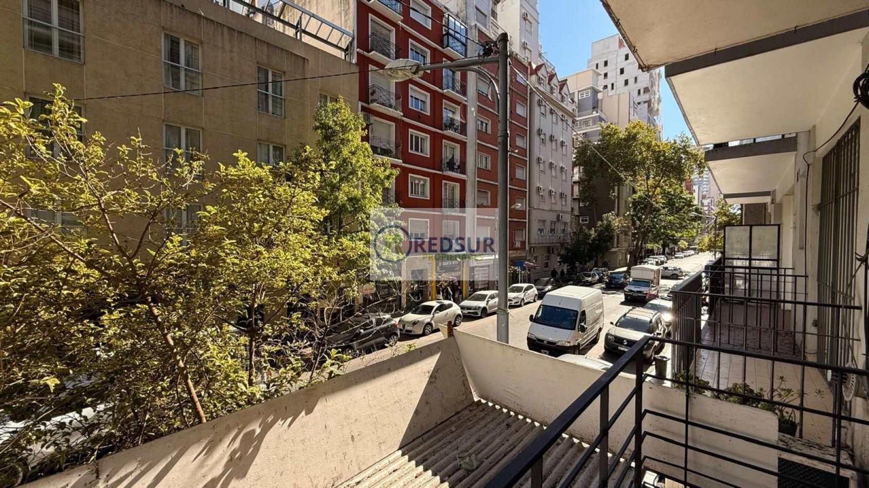 2 AMB A LA CALLE CON BALCON