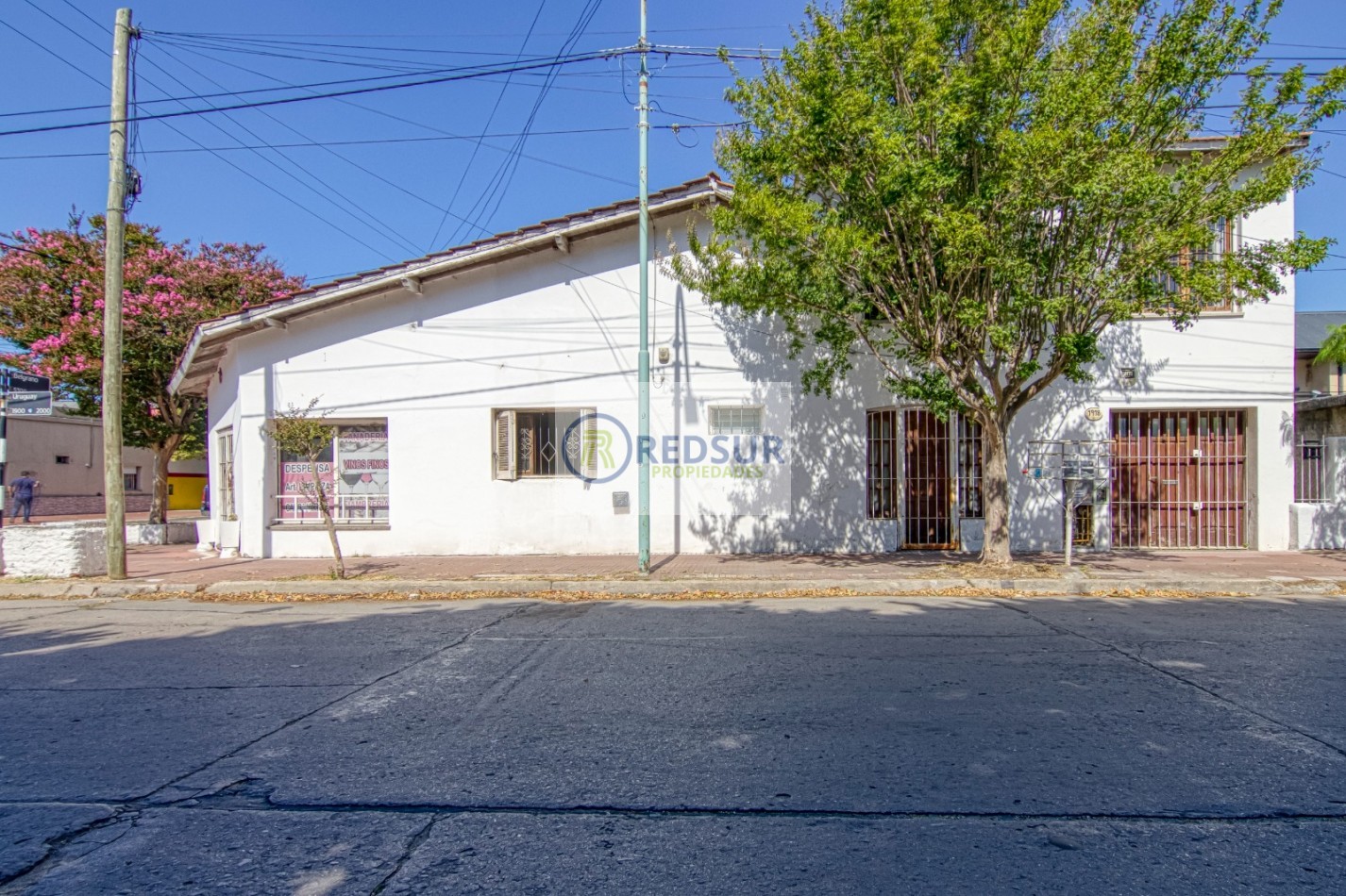 PROPIEDAD CON LOCAL COMERCIAL