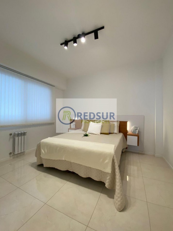 3 ambientes a la calle con balcon frances y vista al mar 