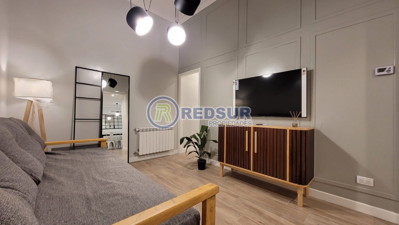 3 AMBIENTES CON PATIO 