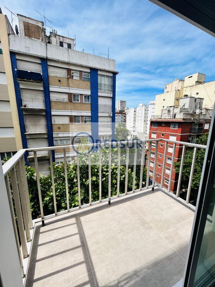 1 amb dividido y balcon a la calle 