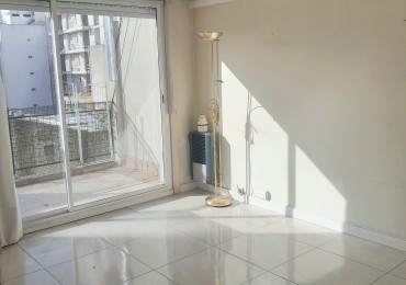 Dos ambientes a la calle con balcon terraza ideal inversion