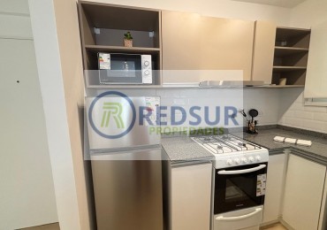 2 AMBIENTES A LA CALLE CON BALCON